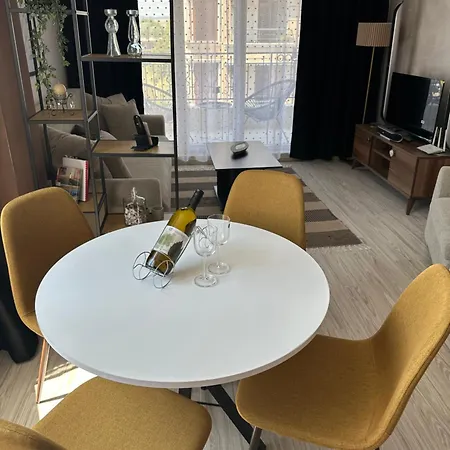 Apartment Modern & Fully Equipped Apartment- Stylish Comfort *