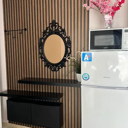 Apartment Modern & Fully Equipped Apartment- Stylish Comfort *