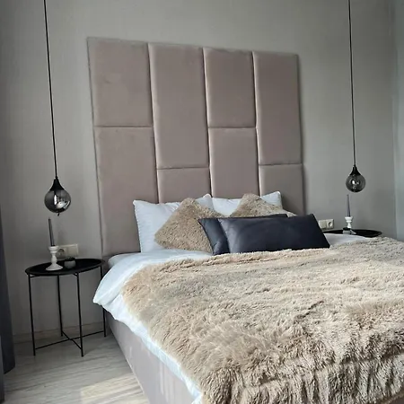 Modern & Fully Equipped Apartment- Stylish Comfort Slantschew brjag